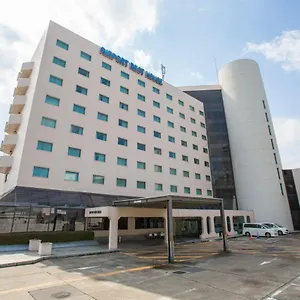 成田エアポート レストハウス ** 成田市